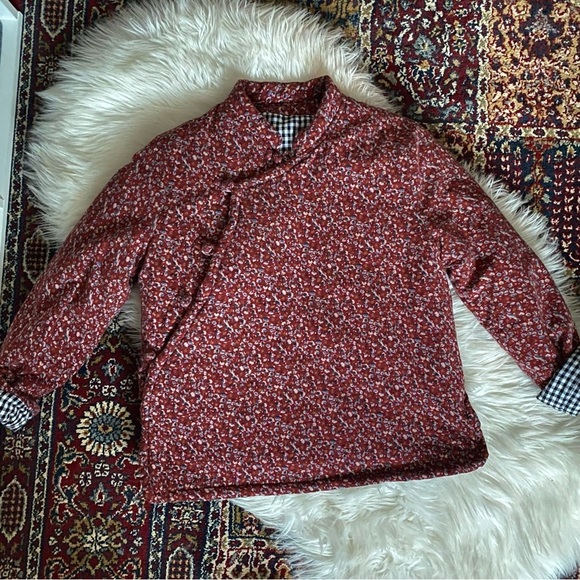 Handmade Quilted Asymmetrical Button Floral Jacket - Picture 3 of 6